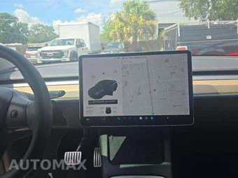 2022 Tesla Model Y Performance - miniatura 10