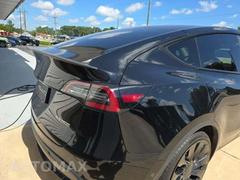 2022 Tesla Model Y Performance - miniatura 3