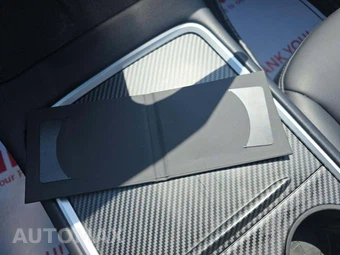 2022 Tesla Model Y Performance - miniatura 5