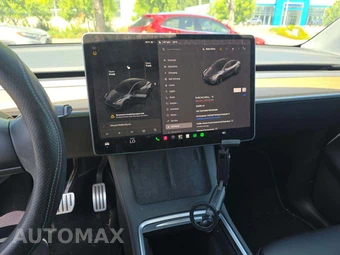 2022 Tesla Model Y Performance - miniatura 10