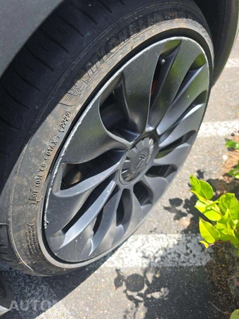 2022 Tesla Model Y Performance - miniatura 23