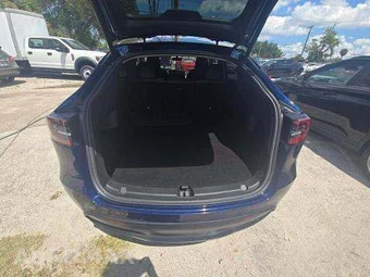 2022 Tesla Model Y Performance - miniatura 14