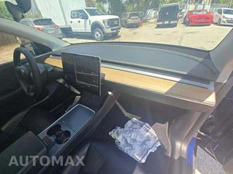 2022 Tesla Model Y Performance - miniatura 20