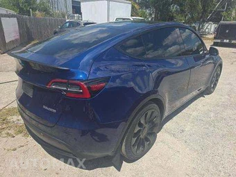 2022 Tesla Model Y Performance - miniatura 3