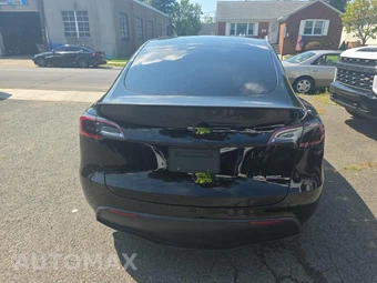 2022 Tesla Model Y Performance - miniatura 5