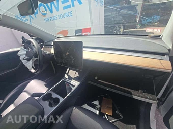 2022 Tesla Model Y Performance – miniatura 18