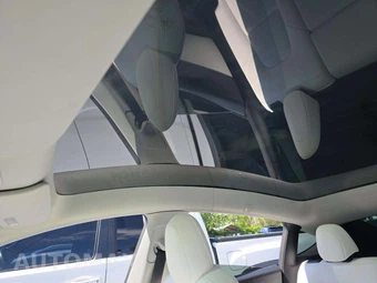 2022 Tesla Model Y Performance - miniatura 11