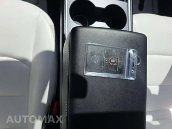 2022 Tesla Model Y Performance - miniatura 8