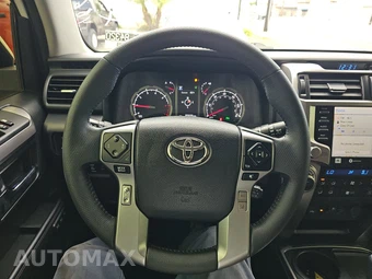 2022 Toyota 4Runner Limited - miniatura 10