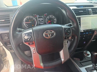 2022 Toyota 4Runner Limited - miniatura 10