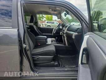 2022 Toyota 4Runner SR5 – miniatura 15
