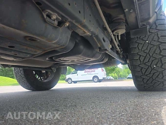 2022 Toyota 4Runner SR5 – miniatura 4