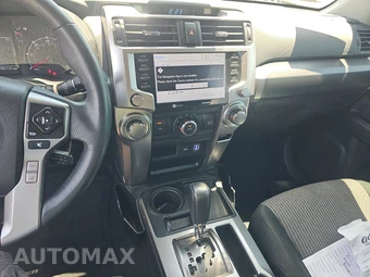 2022 Toyota 4Runner SR5 – miniatura 11
