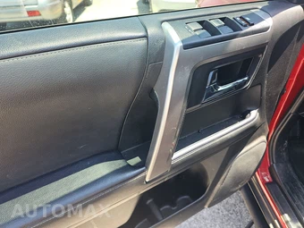 2022 Toyota 4Runner SR5 – miniatura 9
