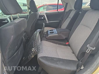 2022 Toyota 4Runner SR5 - miniatura 13