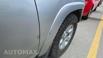 2022 Toyota 4Runner SR5 - miniatura 27