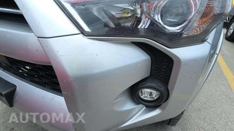 2022 Toyota 4Runner SR5 - miniatura 31