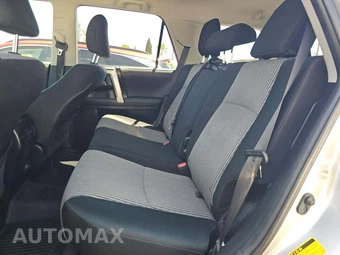 2022 Toyota 4Runner SR5 – miniatura 10