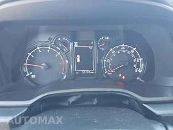 2022 Toyota 4Runner SR5 – miniatura 6