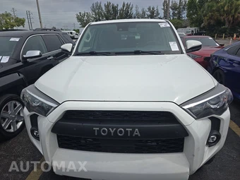 2022 Toyota 4Runner SR5 - miniatura 2