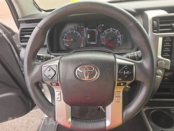 2022 Toyota 4Runner SR5 Premium - miniatura 10