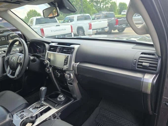 2022 Toyota 4Runner SR5 Premium - miniatura 17