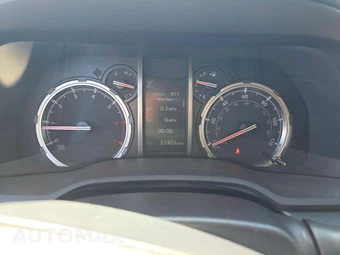 2022 Toyota 4Runner TRD Off-Road - miniatura 6