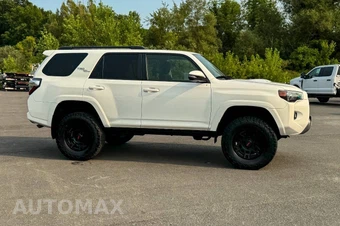 2022 Toyota 4Runner TRD Off-Road Premium - miniatura 2