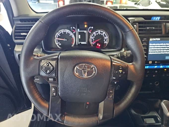 2022 Toyota 4Runner TRD Pro - miniatura 10