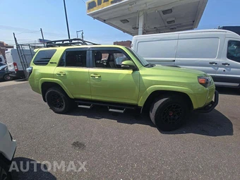 2022 Toyota 4Runner TRD Pro - miniatura 4