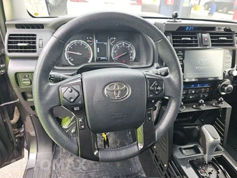 2022 Toyota 4Runner TRD Pro - miniatura 10
