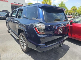 2022 Toyota 4Runner TRD Sport - miniatura 2