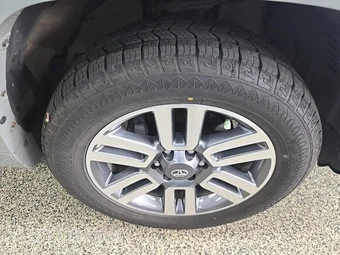 2022 Toyota 4Runner TRD Sport - miniatura 9