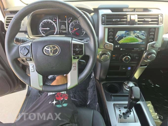 2022 Toyota 4Runner TRD Sport - miniatura 10