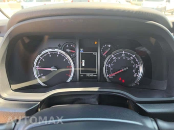 2022 Toyota 4Runner TRD Sport - miniatura 9