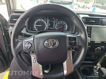 2022 Toyota 4Runner TRD Sport - miniatura 10