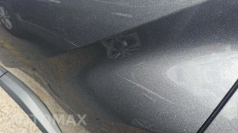 2022 Toyota C-HR XLE - miniatura 20