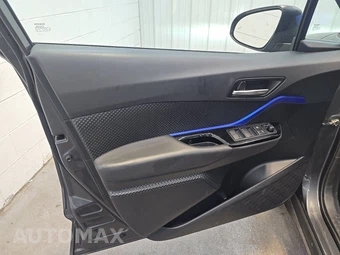 2022 Toyota C-HR XLE - miniatura 9