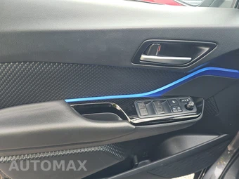 2022 Toyota C-HR XLE - miniatura 9