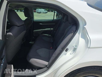 2022 Toyota Camry Hybrid LE - miniatura 10