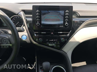 2022 Toyota Camry Hybrid LE - miniatura 7