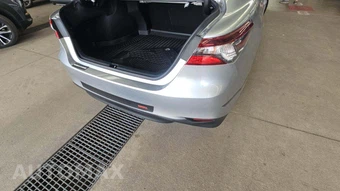 2022 Toyota Camry Hybrid LE - miniatura 25