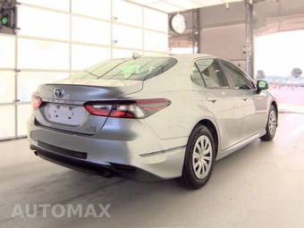 2022 Toyota Camry Hybrid LE - miniatura 4