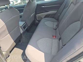 2022 Toyota Camry Hybrid LE - miniatura 13