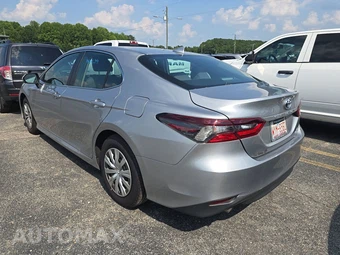 2022 Toyota Camry Hybrid LE - miniatura 6