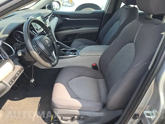 2022 Toyota Camry Hybrid LE - miniatura 7