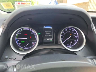 2022 Toyota Camry Hybrid LE - miniatura 9