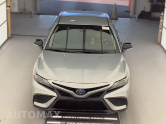 2022 Toyota Camry Hybrid Nightshade Edition - miniatura 2