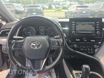 2022 Toyota Camry Hybrid SE - miniatura 10