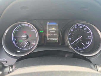 2022 Toyota Camry Hybrid SE - miniatura 9
